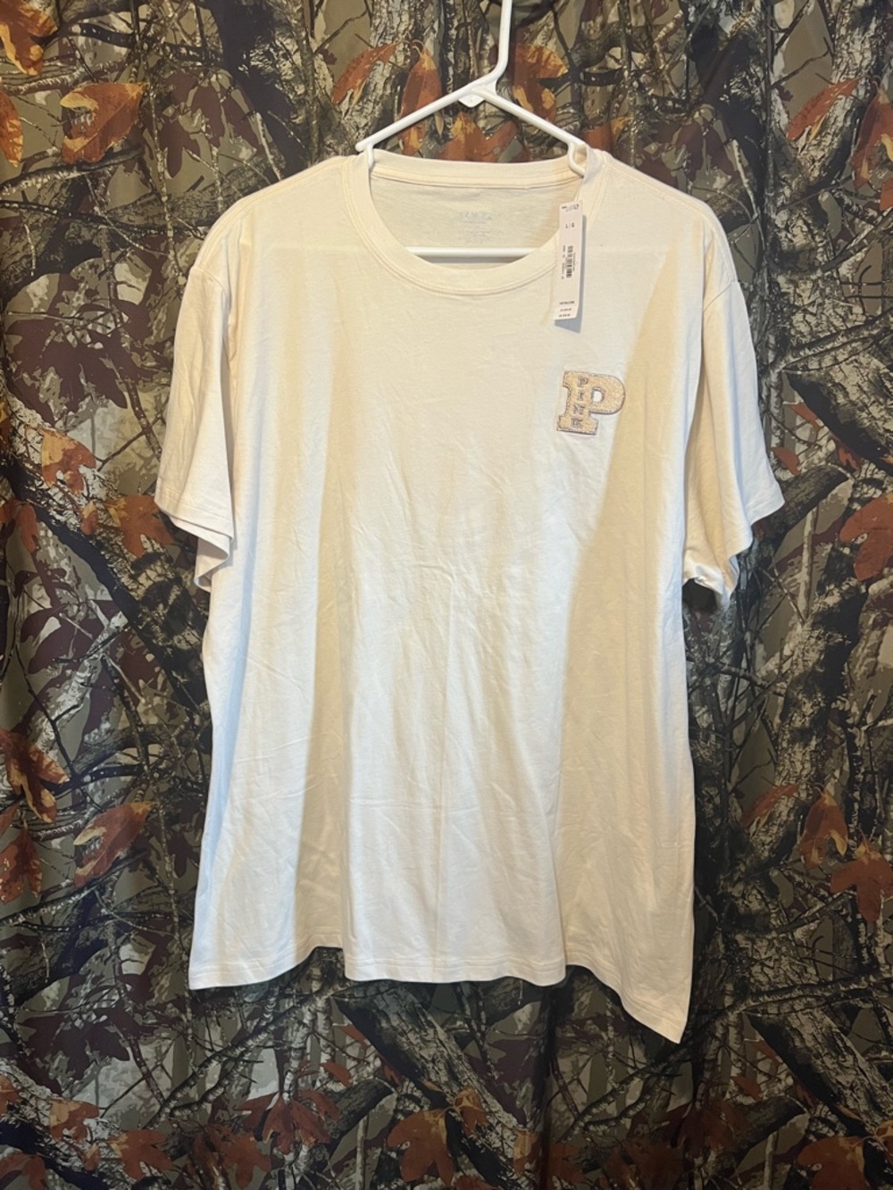 VS PINK campus tee NWT- PRICE FIRM